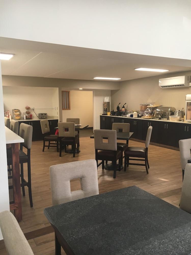 Quality Inn & Suites Clackamas - Portland Zewnętrze zdjęcie