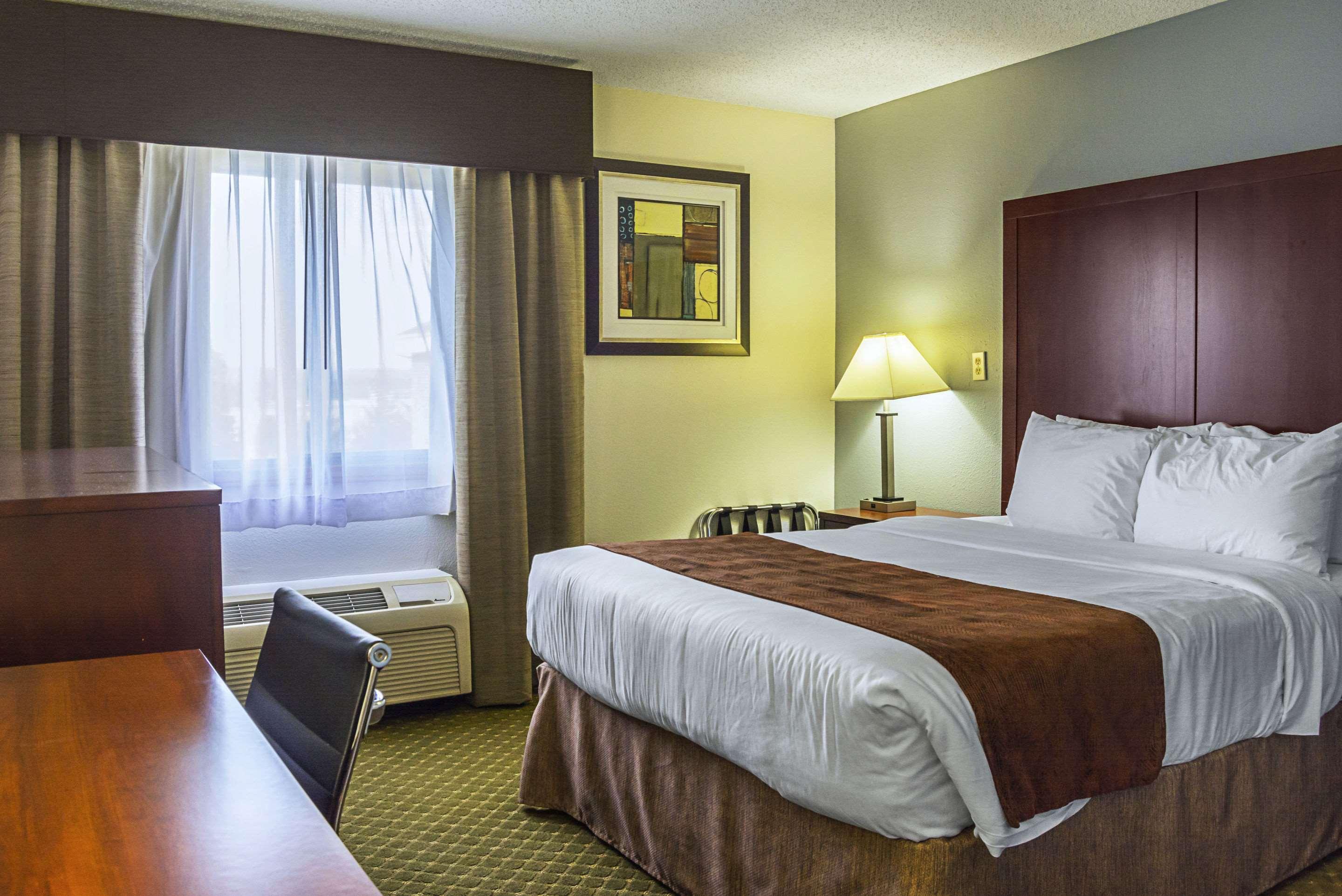 Quality Inn & Suites Clackamas - Portland Zewnętrze zdjęcie