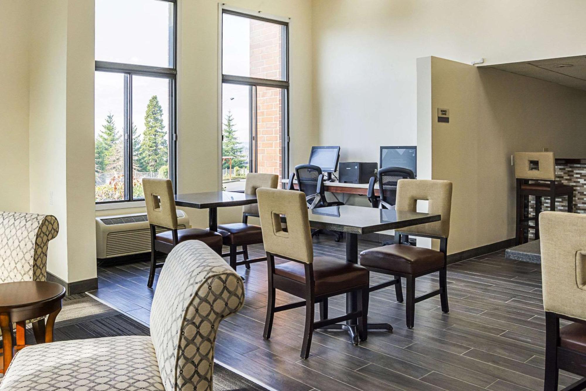 Quality Inn & Suites Clackamas - Portland Zewnętrze zdjęcie