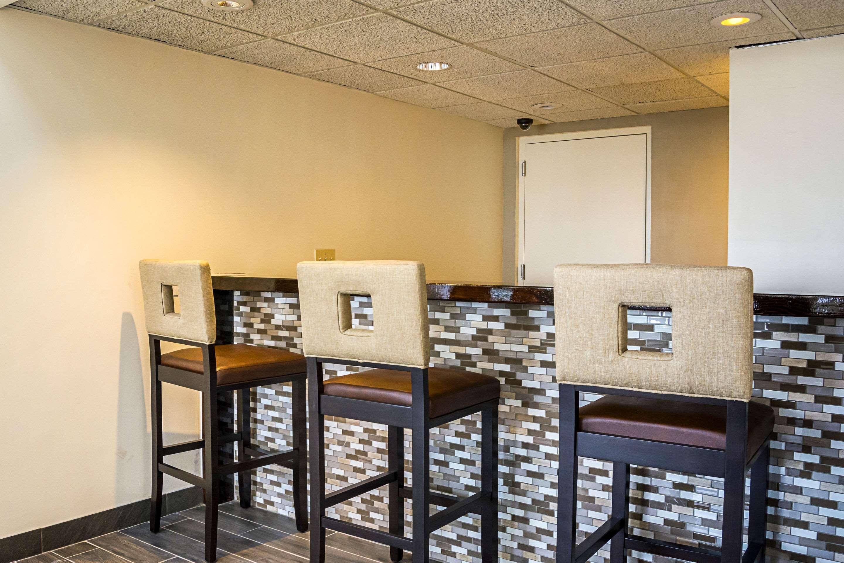 Quality Inn & Suites Clackamas - Portland Zewnętrze zdjęcie