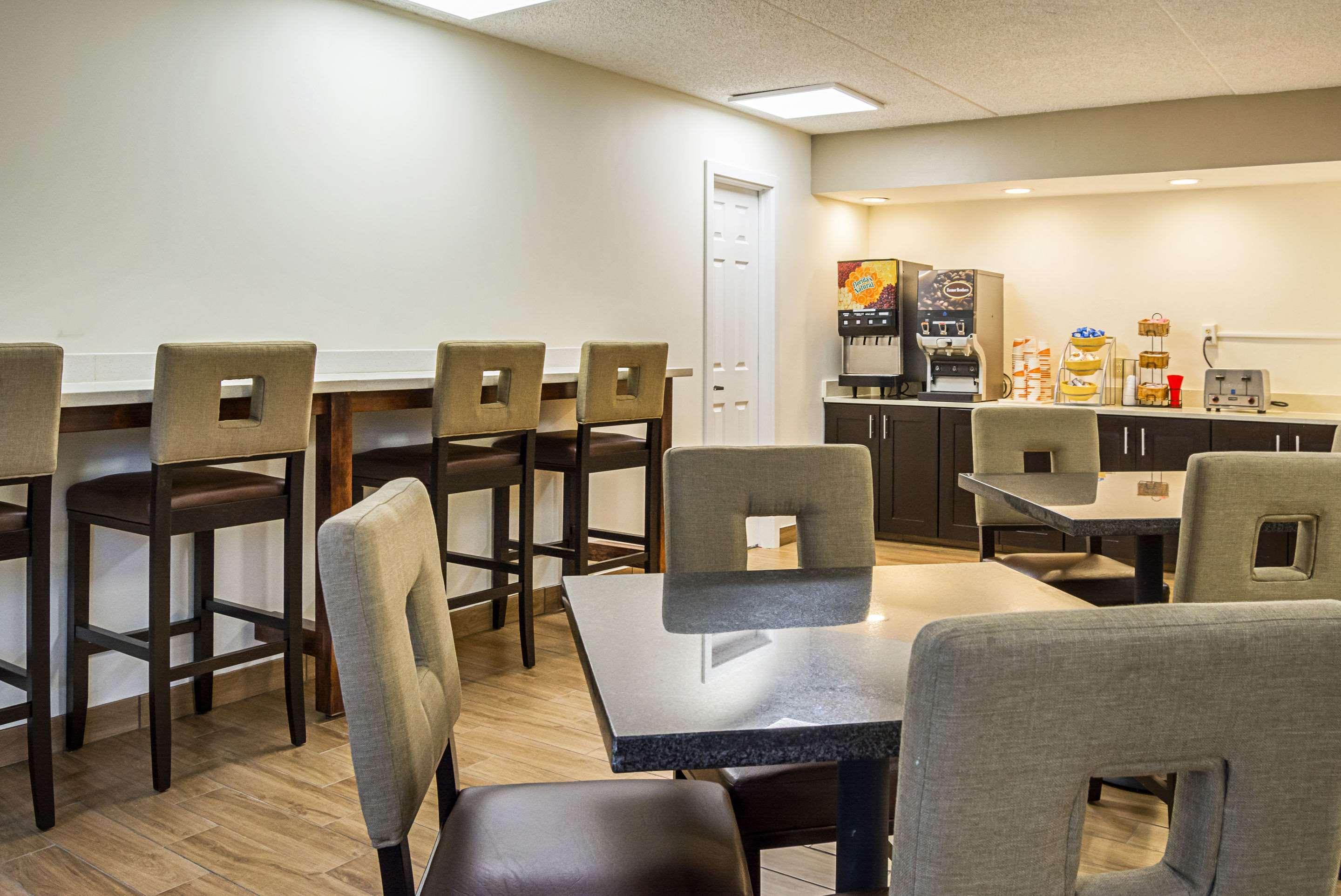 Quality Inn & Suites Clackamas - Portland Zewnętrze zdjęcie
