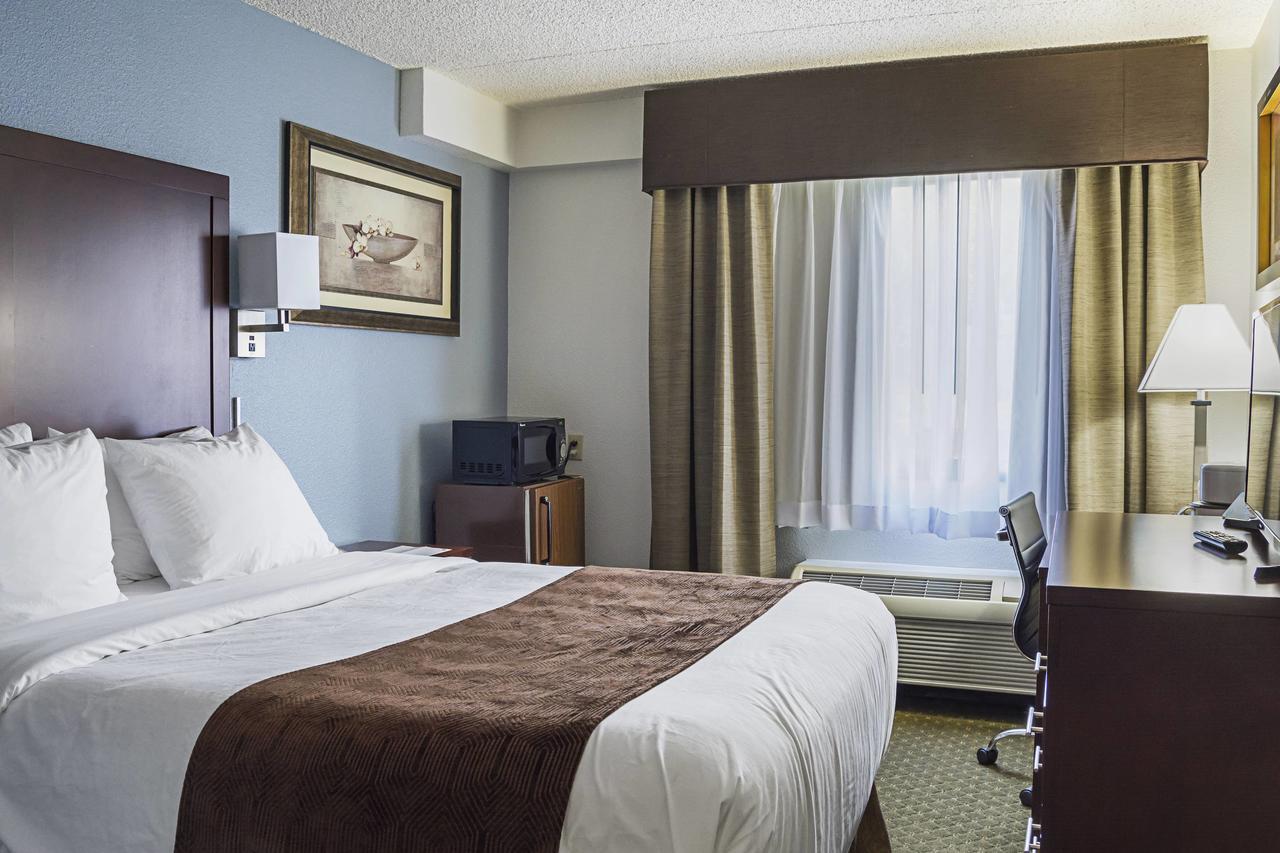 Quality Inn & Suites Clackamas - Portland Zewnętrze zdjęcie