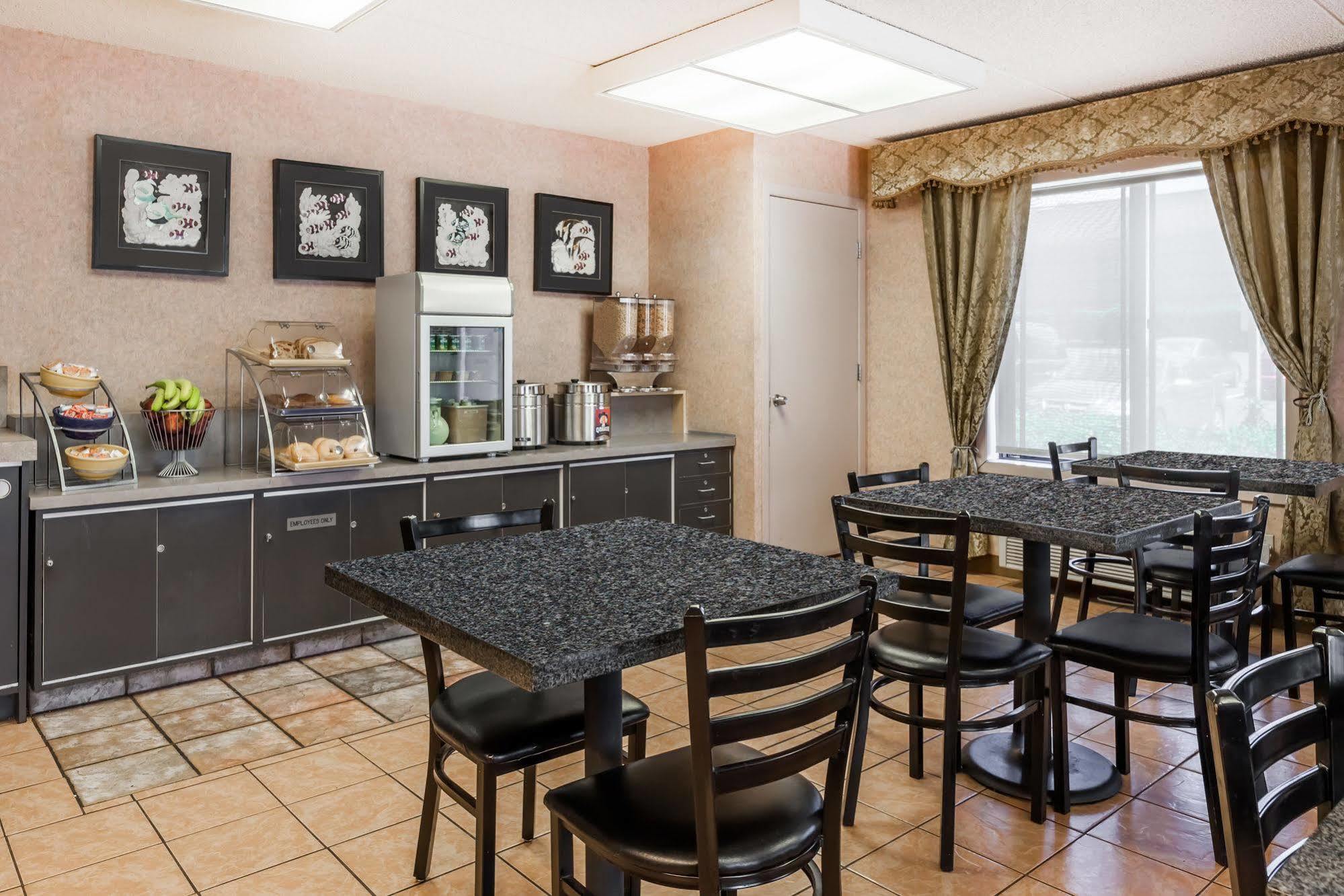 Quality Inn & Suites Clackamas - Portland Zewnętrze zdjęcie